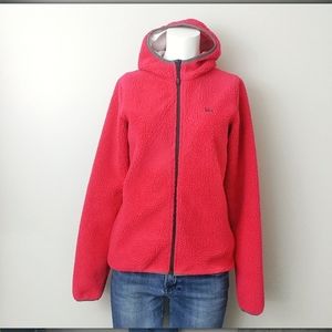 Jelly Hansen Red Zip Up Fleeze. G111